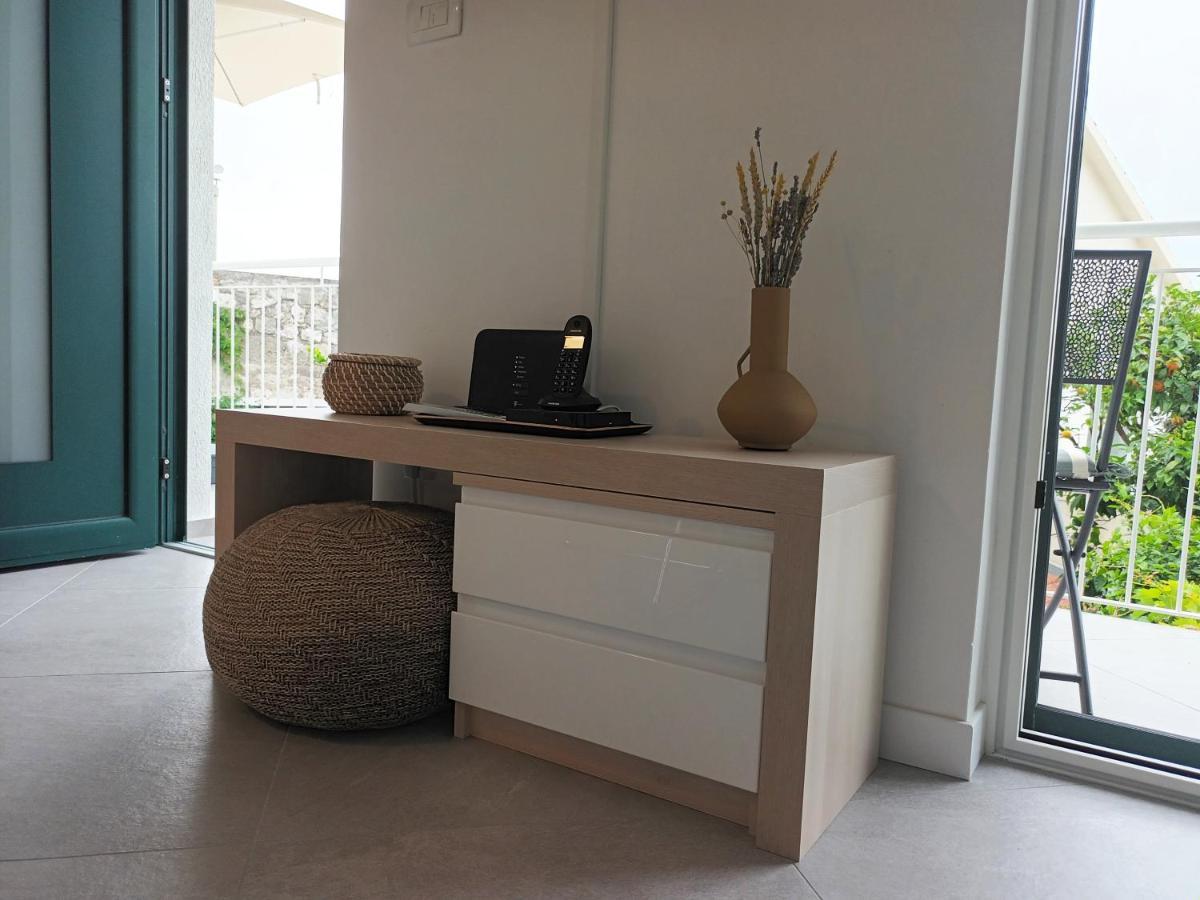 Jesliving Hvar - 2 Bedroom Elegant Apartment With Sea View In Historic Center Of Hvar Town Luaran gambar