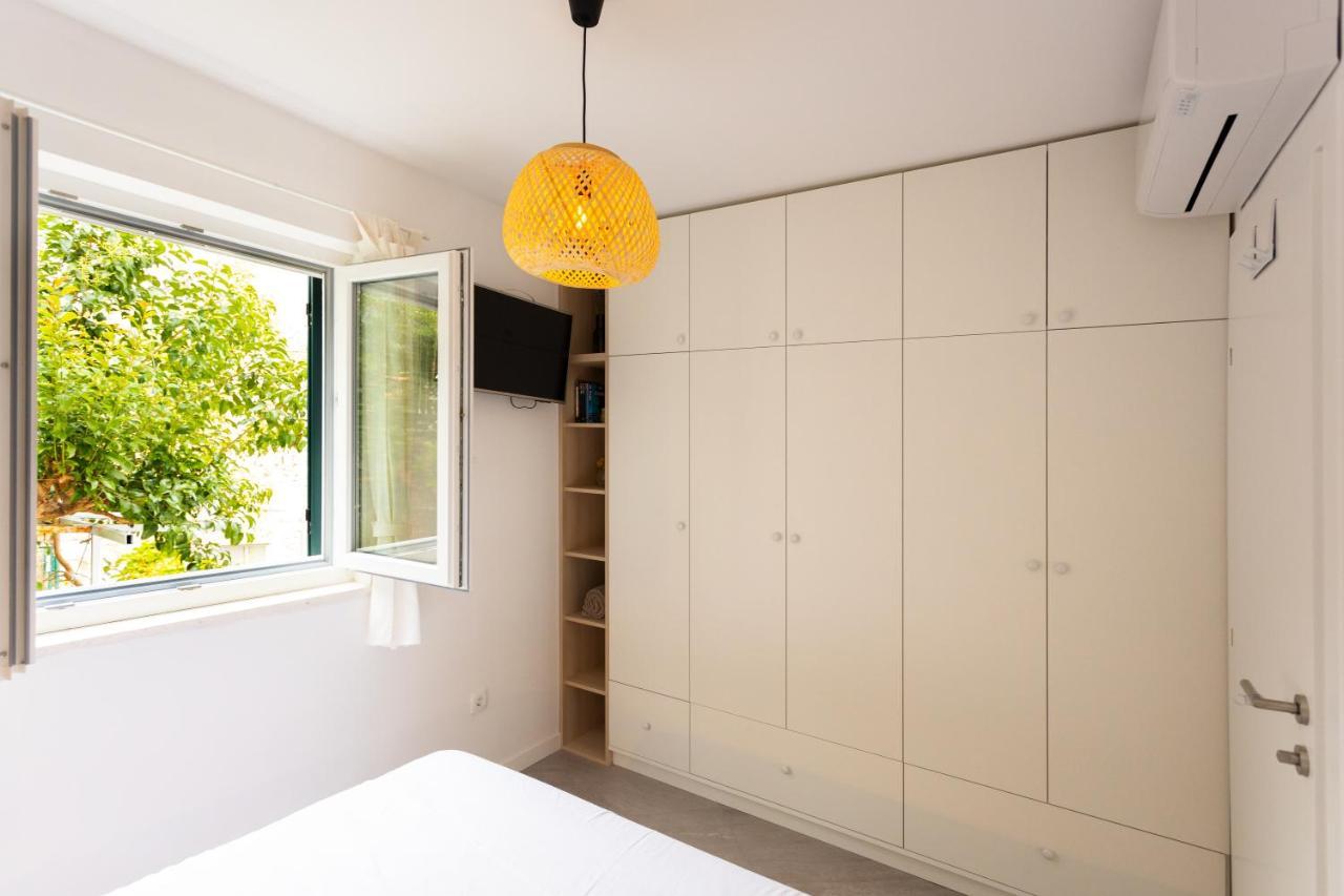 Jesliving Hvar - 2 Bedroom Elegant Apartment With Sea View In Historic Center Of Hvar Town Luaran gambar