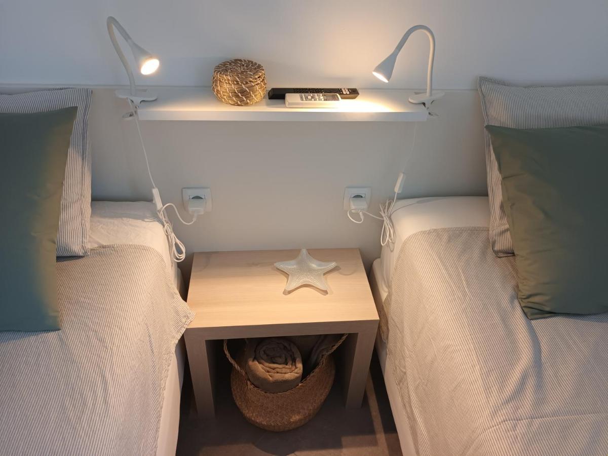 Jesliving Hvar - 2 Bedroom Elegant Apartment With Sea View In Historic Center Of Hvar Town Luaran gambar