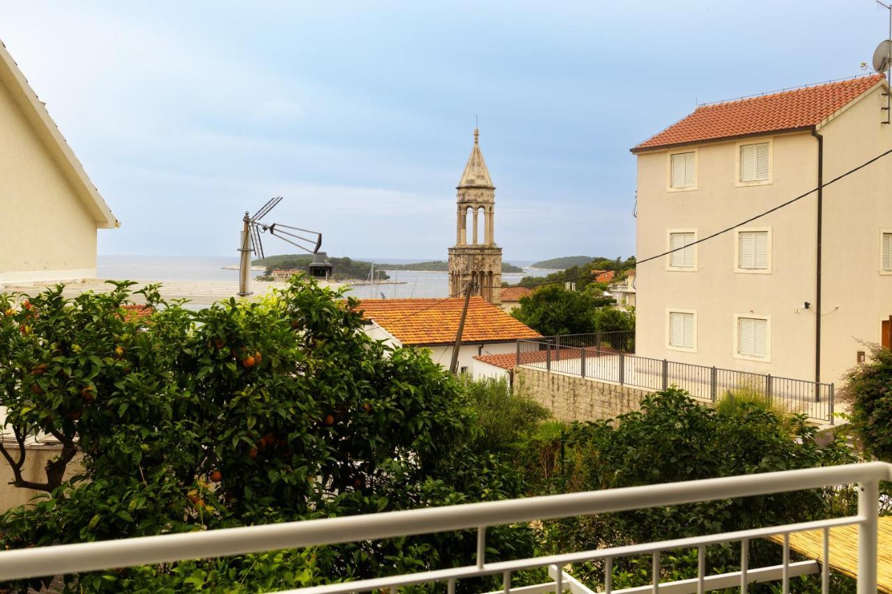 Jesliving Hvar - 2 Bedroom Elegant Apartment With Sea View In Historic Center Of Hvar Town Luaran gambar