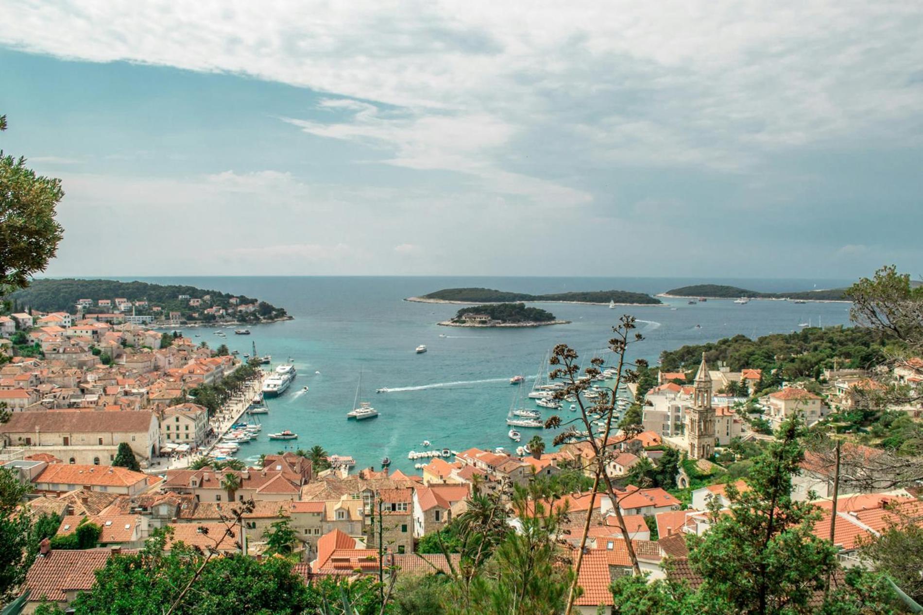 Jesliving Hvar - 2 Bedroom Elegant Apartment With Sea View In Historic Center Of Hvar Town Luaran gambar